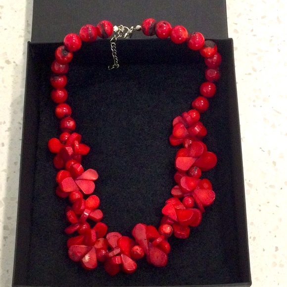 CORAL NECKLACE - Picture 1 of 5